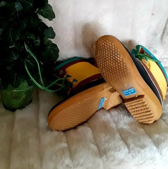 NWOT Land's End Boots - Picture 5 of 5